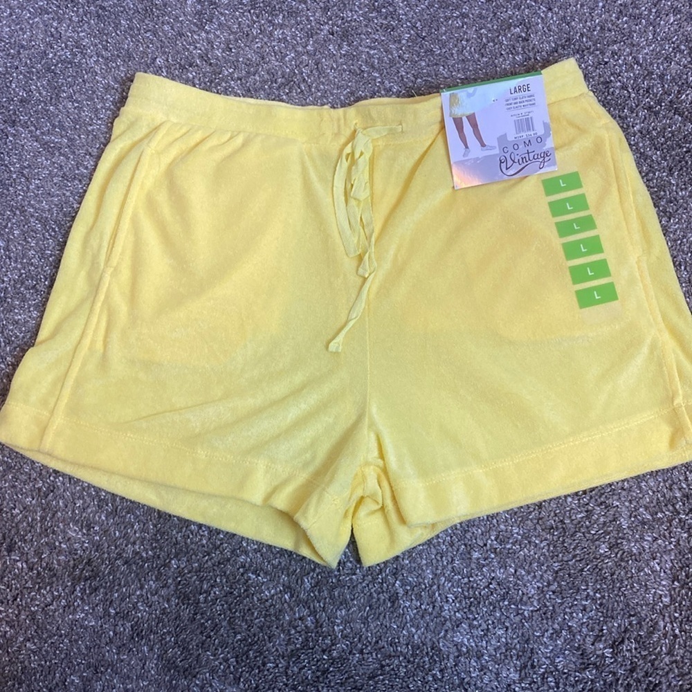Como Vintage Women’s Soft Terry Yellow Shorts sz L 3” Inseam. NWT
